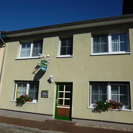 Guest house Am Peeneufer Ug